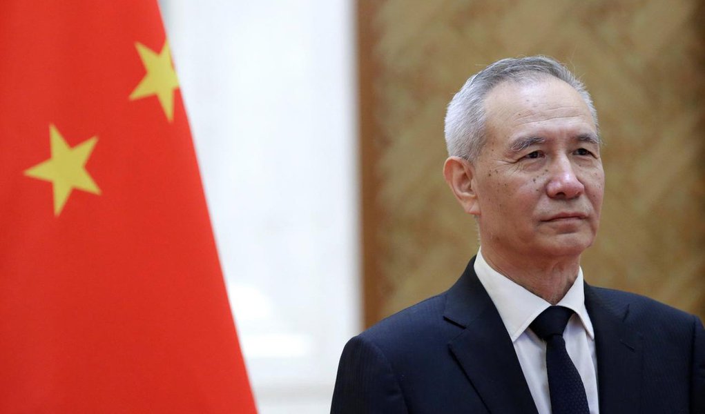 China confirma visita de vice-premiê aos EUA para negociação comercial no fim do mês