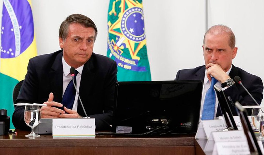 Bolsonaro decidirá proposta da Previdência quando voltar de Davos
