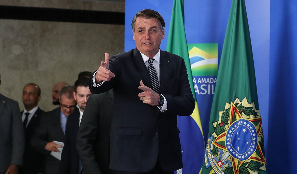 Bolsonaro adotou o tiroteio como política de governo