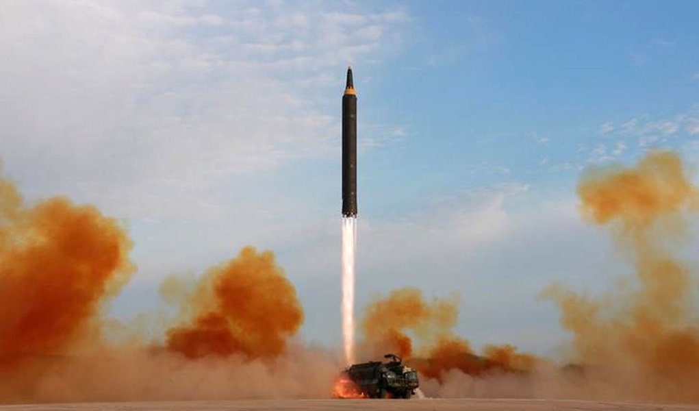 EUA confirmam lançamento de mísseis balísticos pela Coreia do Norte