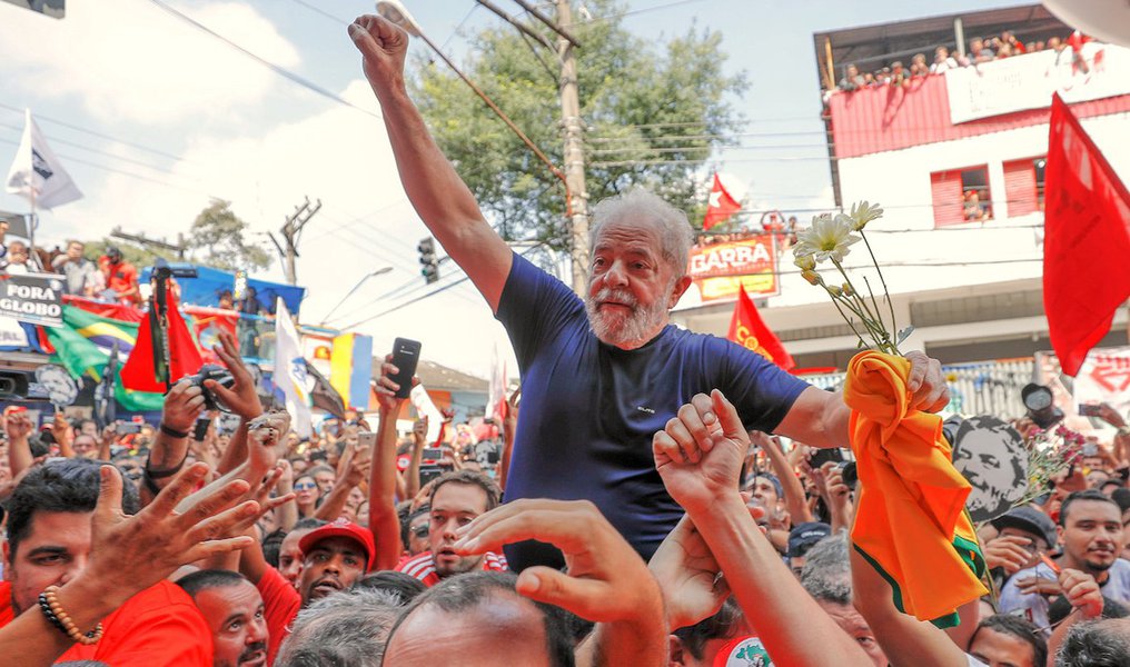 Lula livre JÁ é a única decisão aceitável