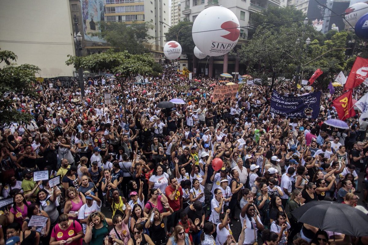 Confederação propõe greve dos trabalhadores em educação do Brasil