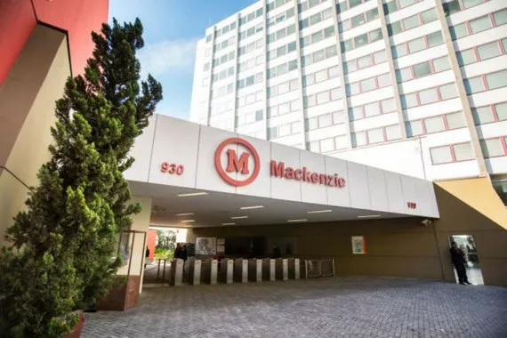 Adolescente é internada após sofrer racismo e bullying no colégio Mackenzie, em São Paulo