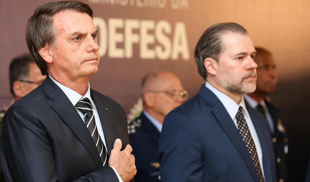 'Harmonia reina' com o STF, garante Bolsonaro após encontro com Toffoli