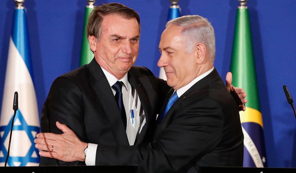 Em entrevista, Bolsonaro ataca Irã e Palestina e ameaça agronegócio