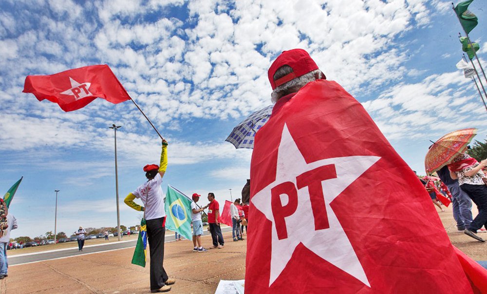 PT é o partido mais admirado do Brasil, diz pesquisa Atlas Político