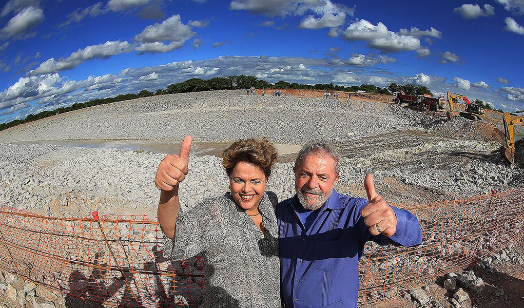 Teixeira lembra Bolsonaro que transposição do São Francisco é obra de Lula e Dilma