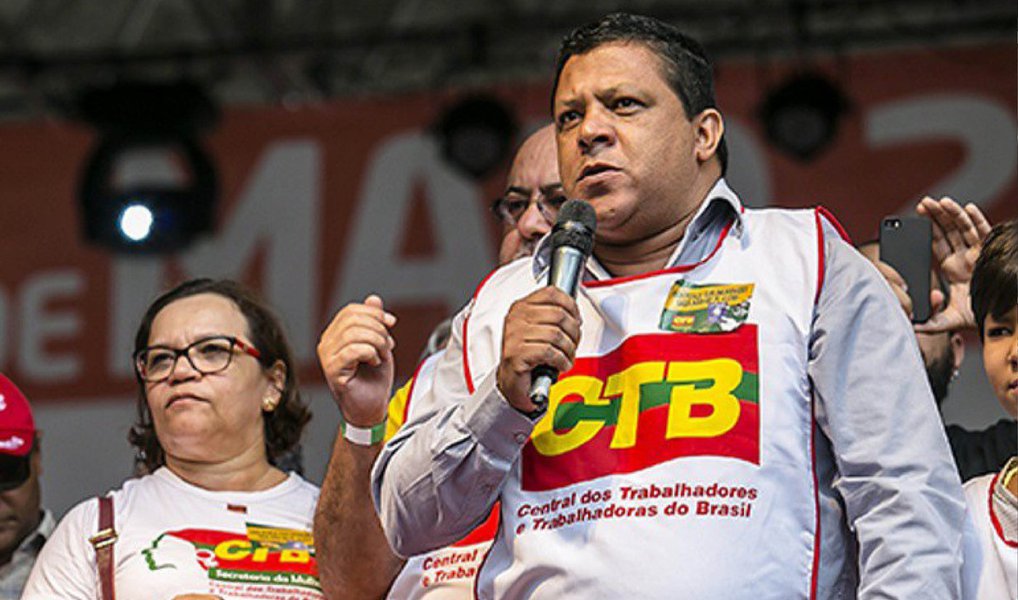 'Radicalidade consequente' para consertar o Brasil, pede sindicalista