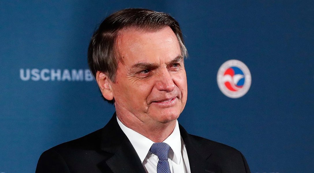 Postura de Bolsonaro é afronta a soberania nacional, diz deputado