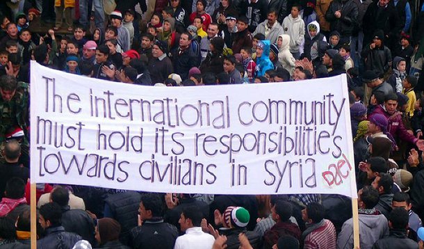 Oposição síria rejeita referendo e pede boicote