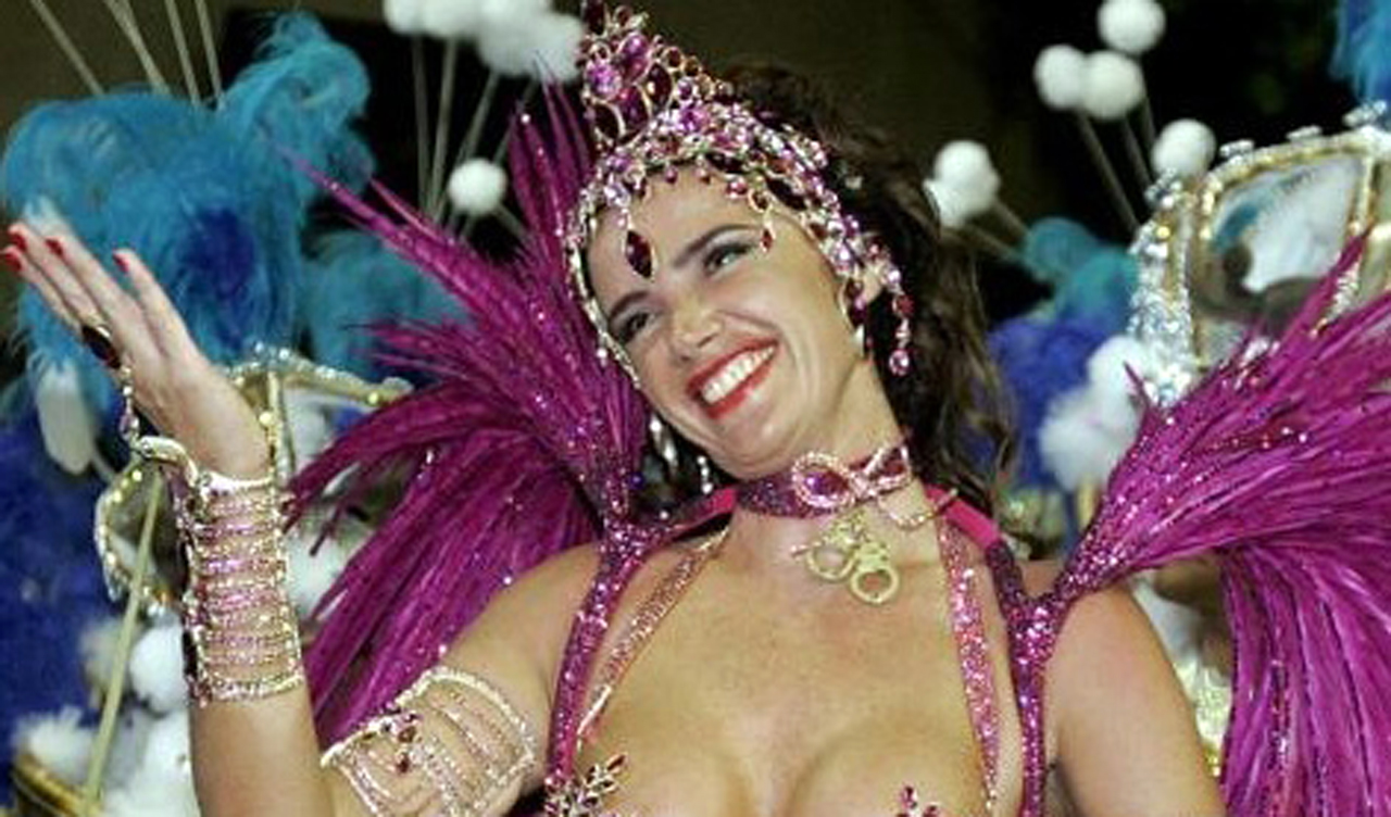 Luma de Oliveira quer voltar ao posto de rainha de bateria