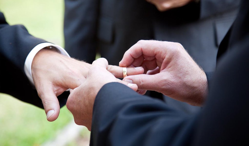 Número de casamentos entre gays sobe 78% em SP