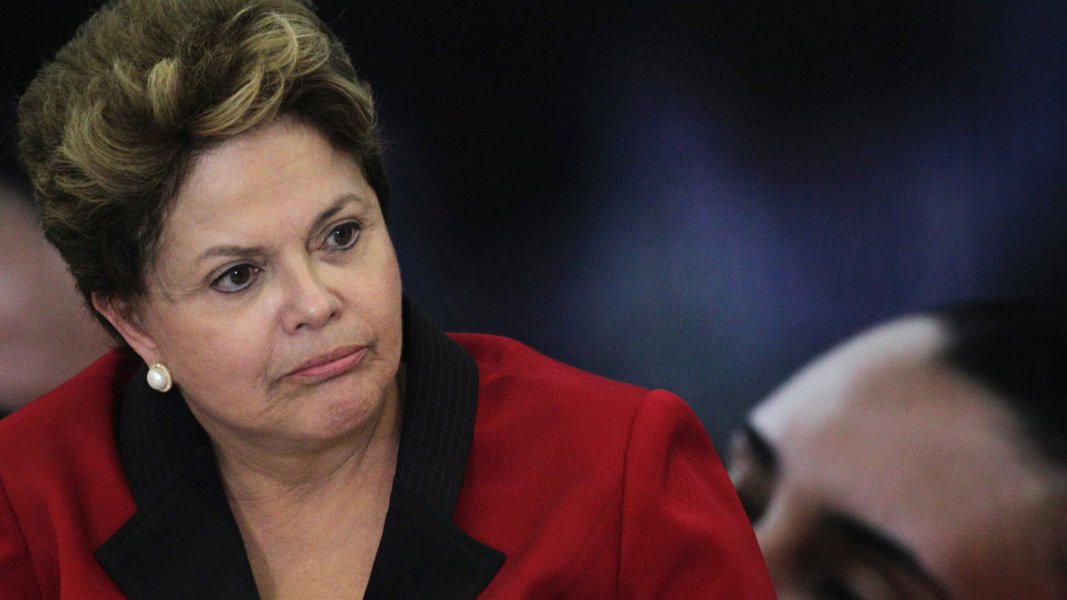 Reuters vê presidente Dilma em seu pior momento