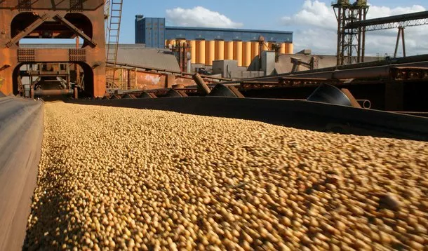 BNDES aprova R$ 10 bilhões em crédito no início do Plano Safra 2025/2026