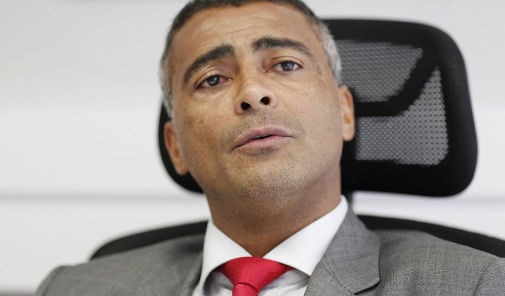 Copa terá “roubos pelos cotovelos”, diz Romário