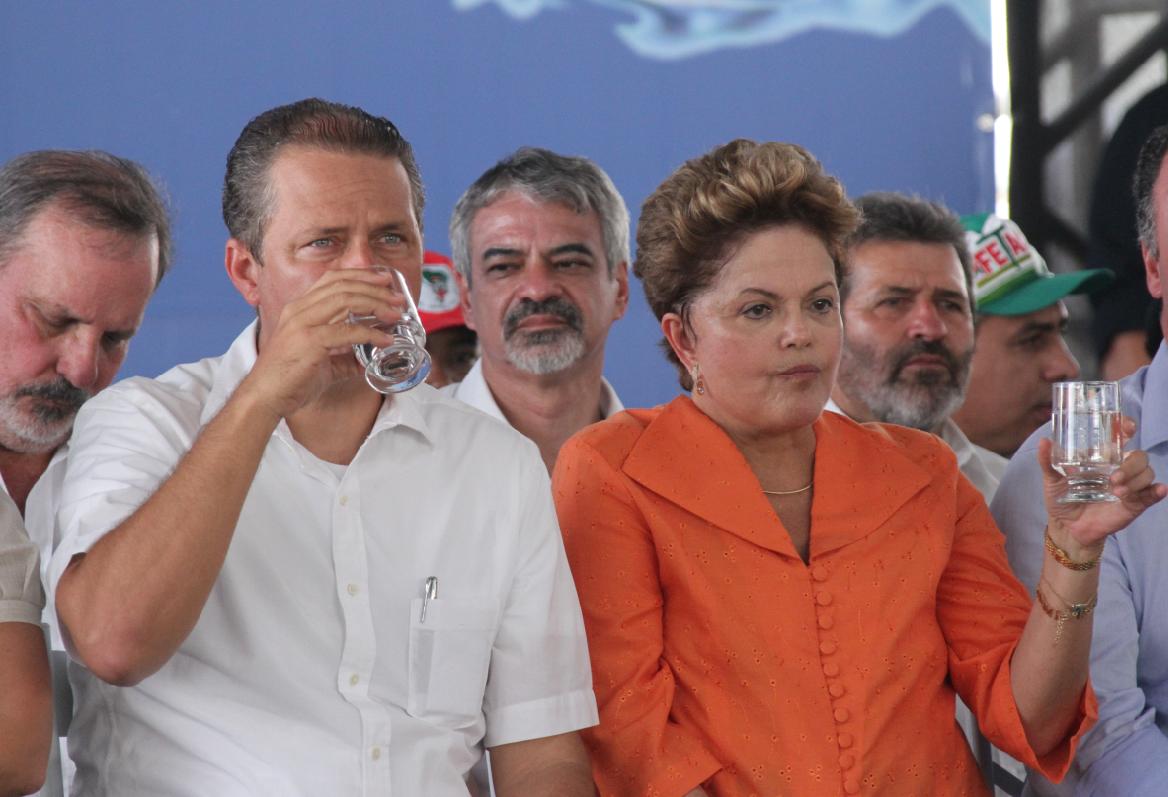Dilma estuda demitir todos os aliados de Campos