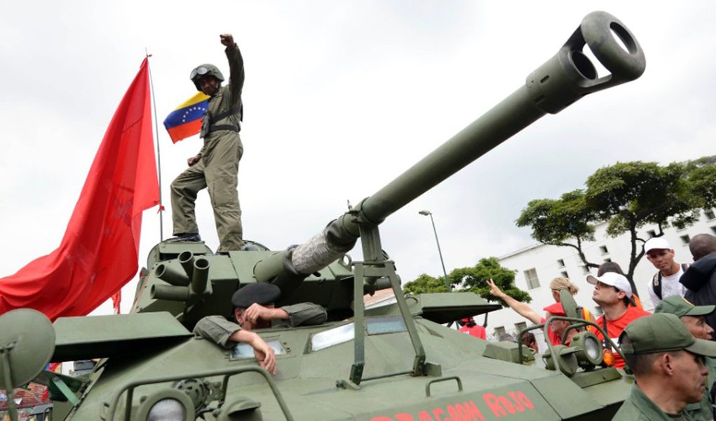Venezuela: Forças armadas garantem respeito à eleição