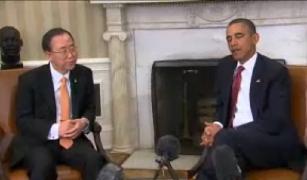 Obama pede fim de "atitude beligerante" a Coreia do Norte 
