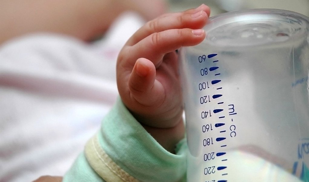 Adulteração de leite infantil leva cinco à prisão