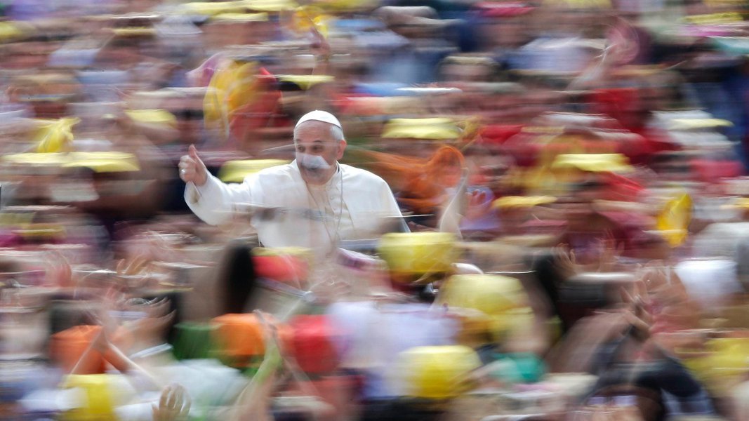 Papa Francisco aos padres: #vempraruavem