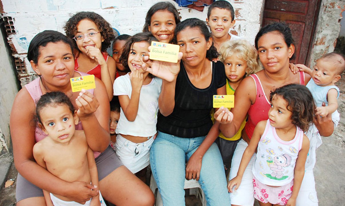 Banco Mundial pede ampliação do Bolsa Família no Brasil