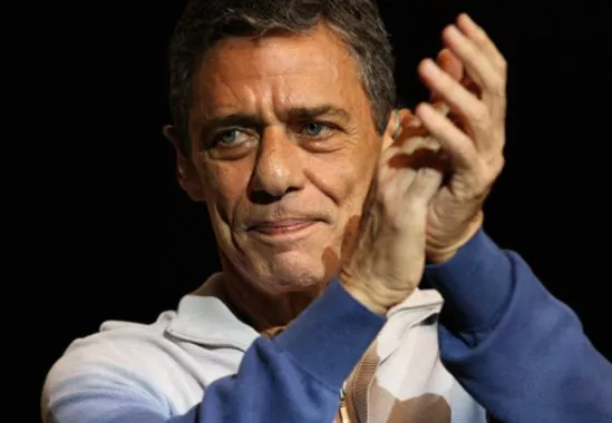 Novo livro de Chico Buarque chega às livrarias em agosto