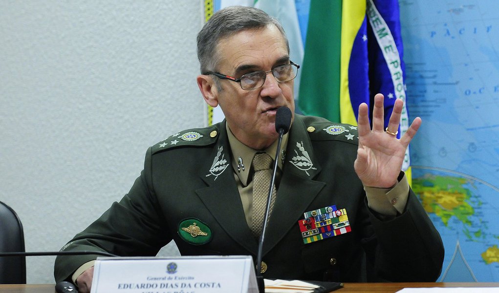 Chefe do Exército diz que pedido de tropas no dia 24 foi inconstitucional