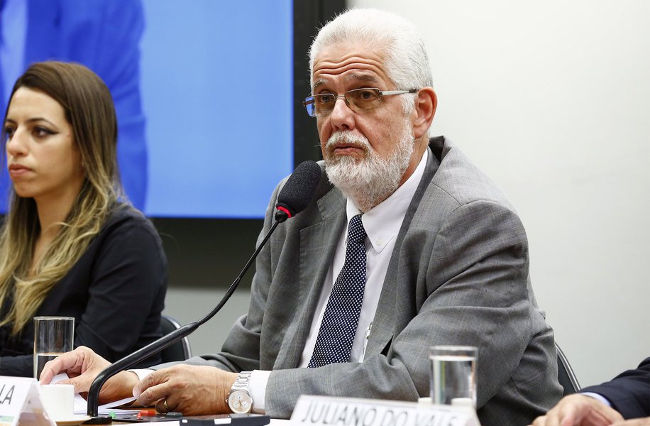 Solla cobra prisão de general que defendeu golpe após HC de Lula
