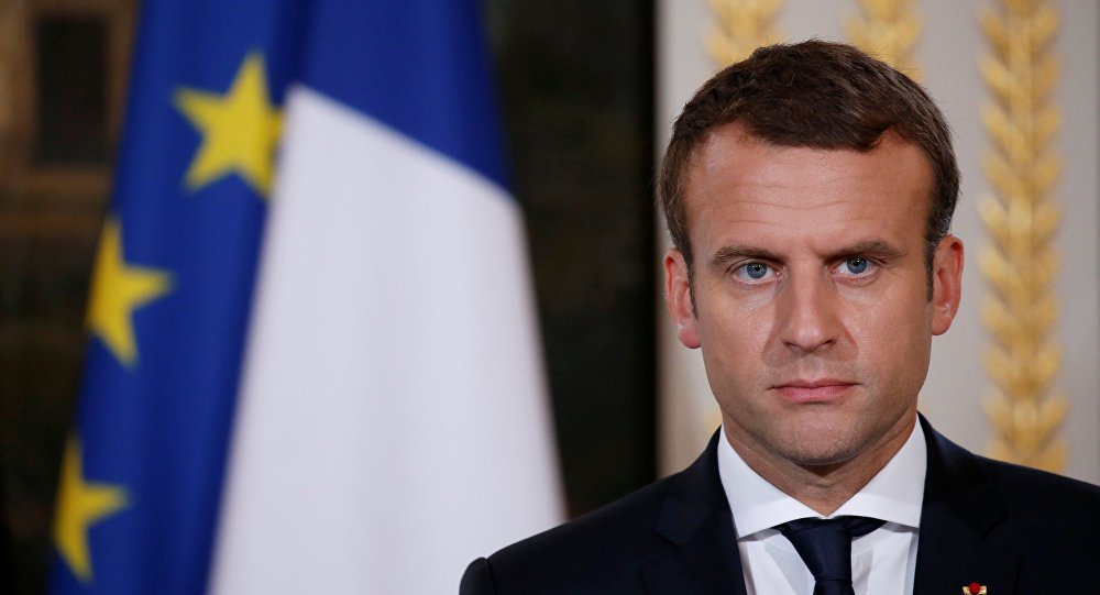 Confiança dos franceses aumenta com título na Rússia, mas não a popularidade de Macron