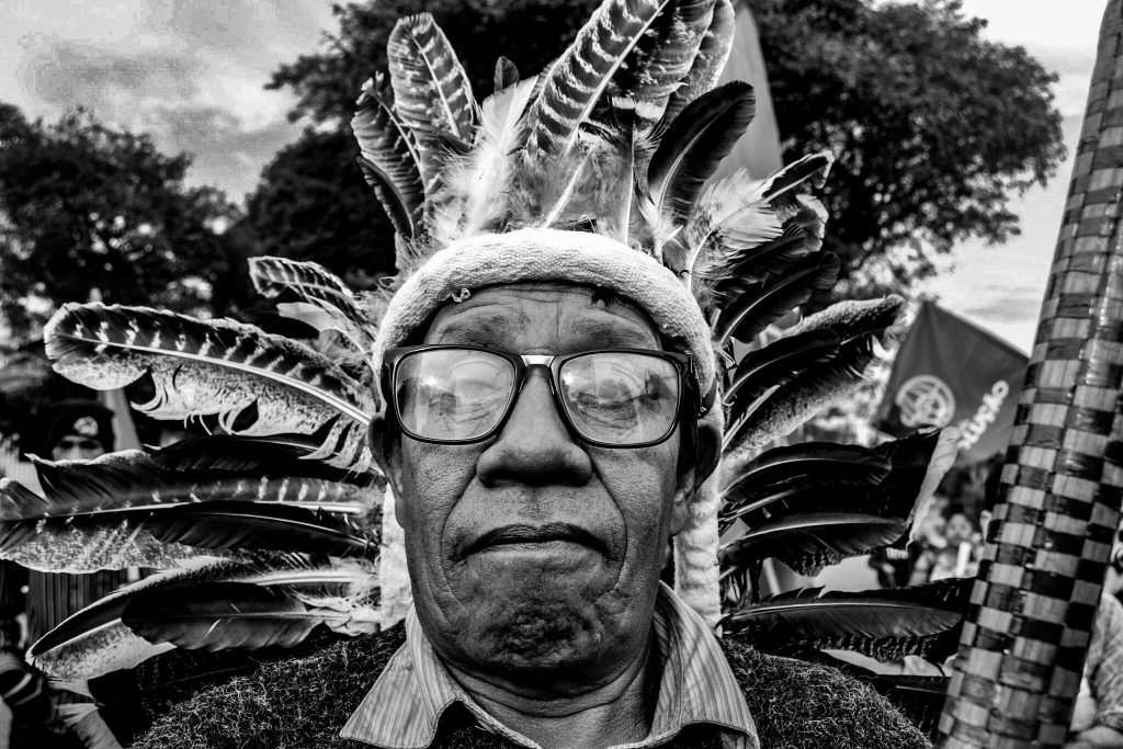 Série do fotógrafo Eduardo Matysiak revela humanidade em vigília