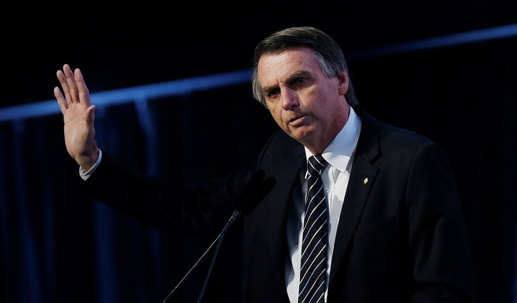 Bolsonaro: 'Vai ter um montão de ministro militar'