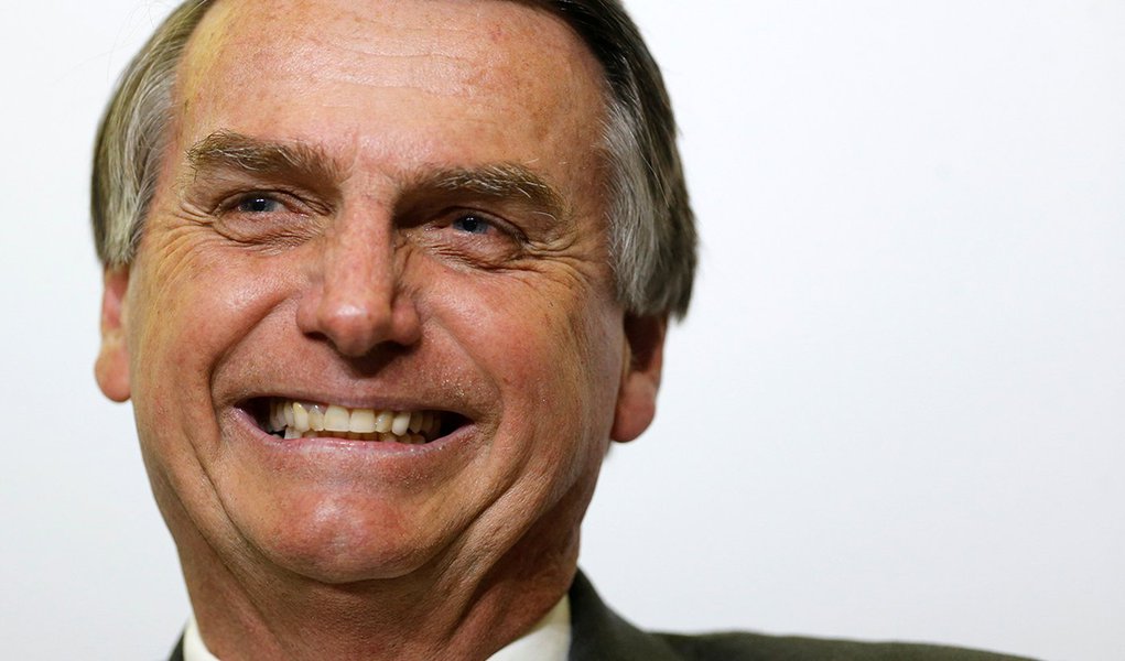 CNI se encanta com Bolsonaro porque está traumatizada, sugere editorial da Folha