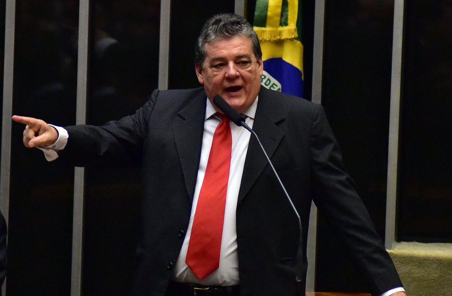 Sílvio Costa: “PSB, mais uma vez, mente para o PT”