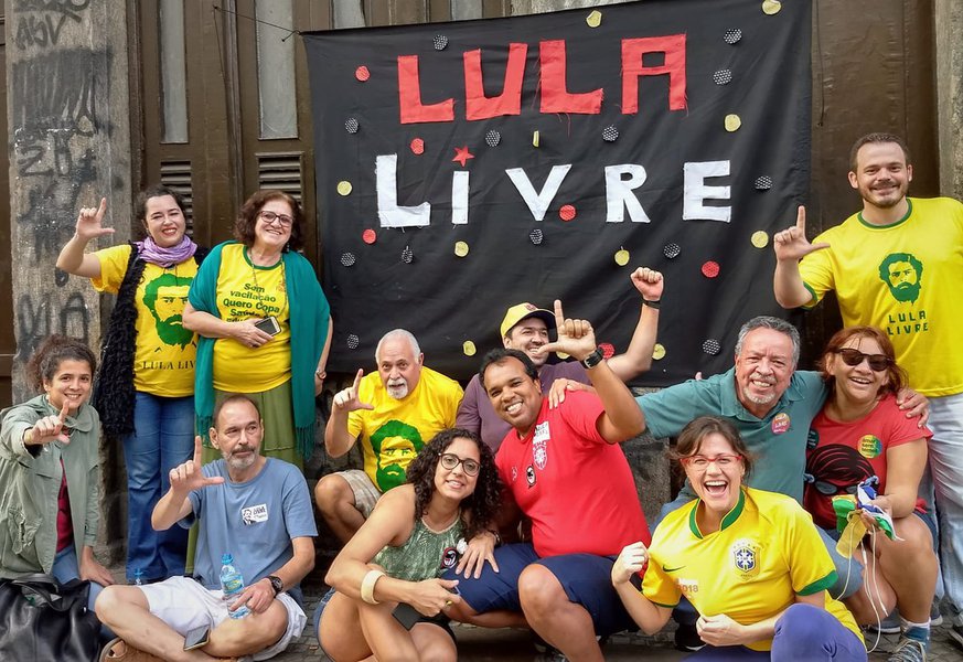 Alinhando Lula Livre: crítica e autocrítica