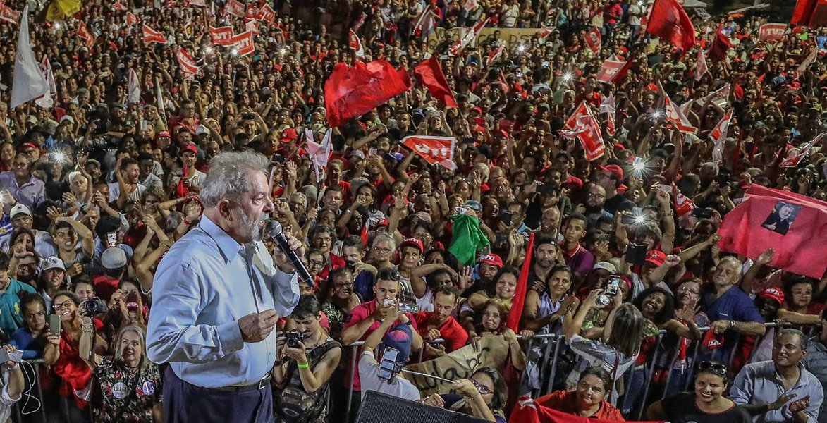 Lula e PT se fortalecem e facção do judiciário se isola