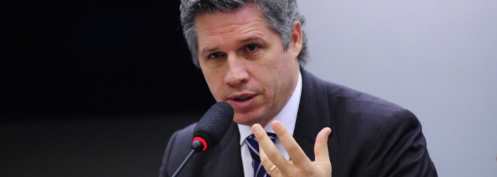 Teixeira: Moro assumiu a opção partidária pelo PSDB