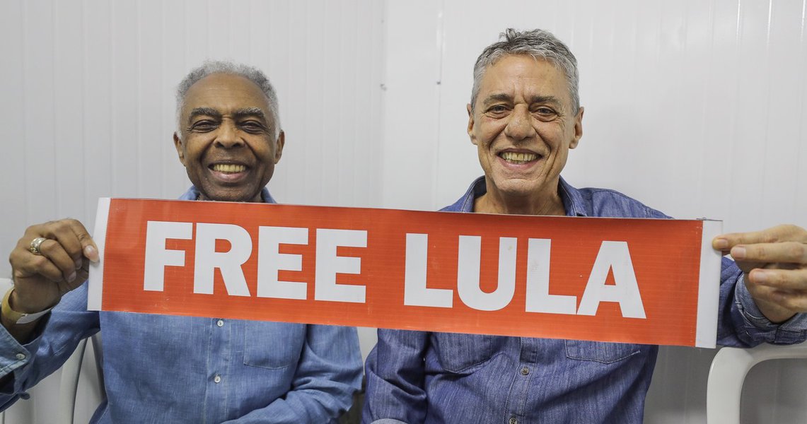 Chico, Gil, o Brasil e o mundo querem Lula Livre
