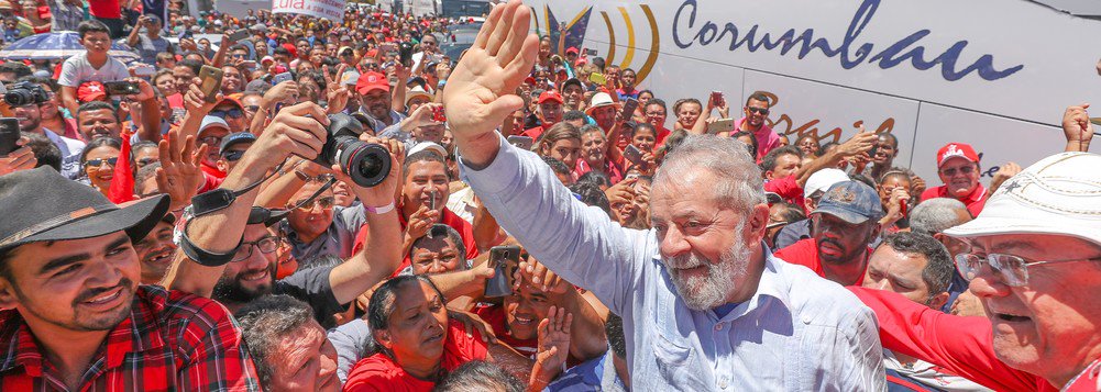 Campanha “Mulheres com Lula” defende libertação e direito à candidatura do ex-presidente