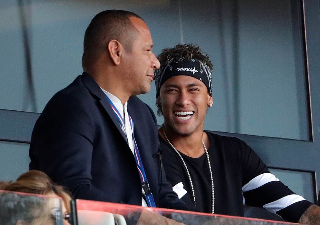 “Eu fiz a festa com a sua mãe”, diz pai de Neymar a repórter da Folha