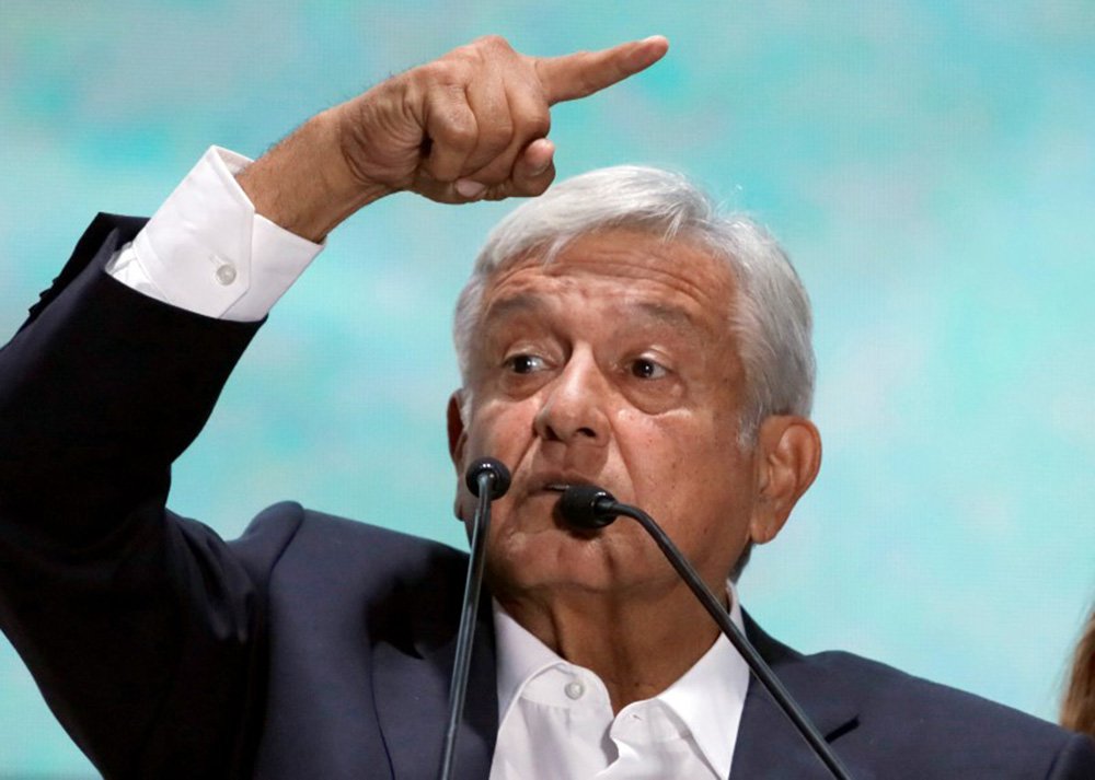 López Obrador repudia perseguição judicial a seu partido