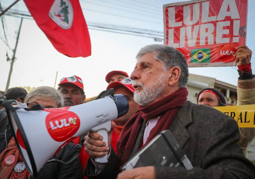 Dácio Malta: o nome certo para substituir Lula é Celso Amorim