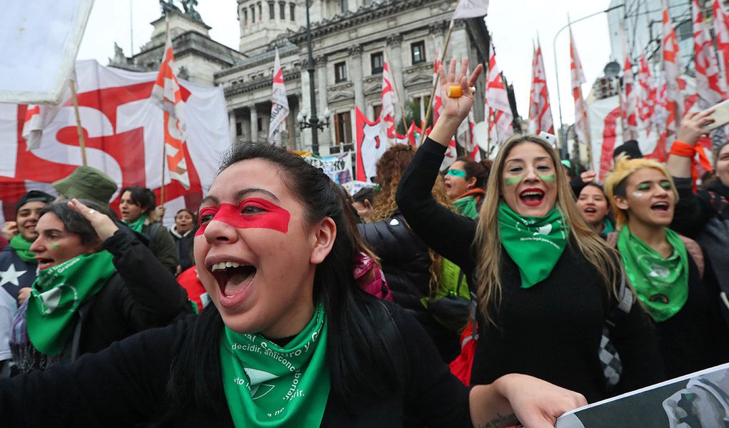 Abortado o direito das mulheres argentinas