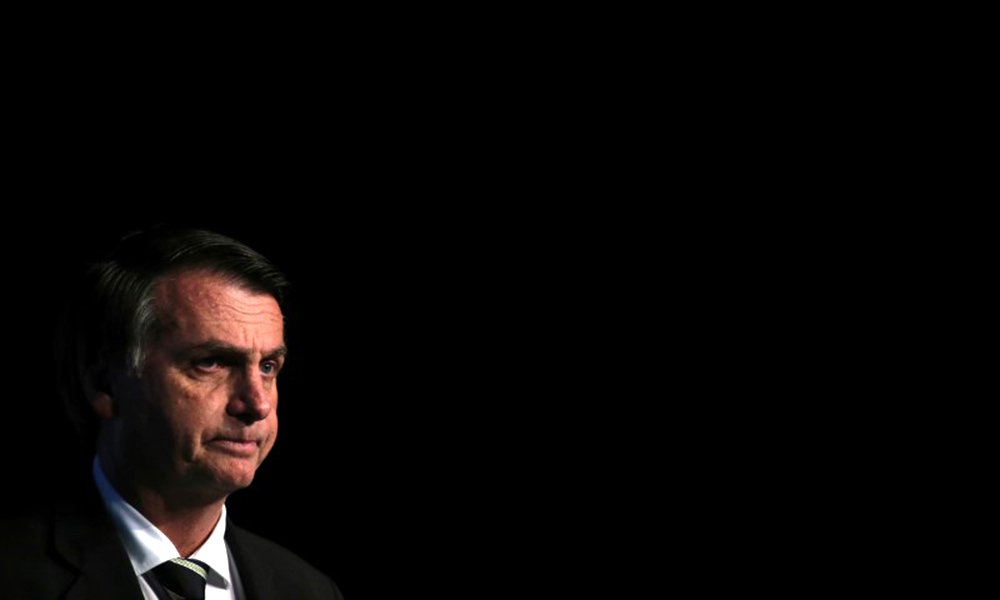 A estratégia de Bolsonaro para ganhar perdendo: mandato para matar!