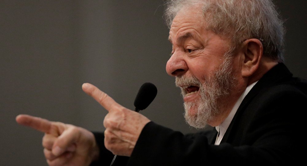 Defesa protocola no TSE pedido para Lula participar do debate da Rede TV!