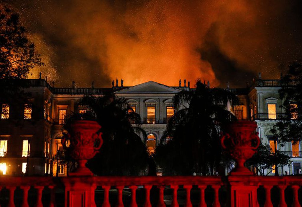 Luzia sobreviveu ao meteoro