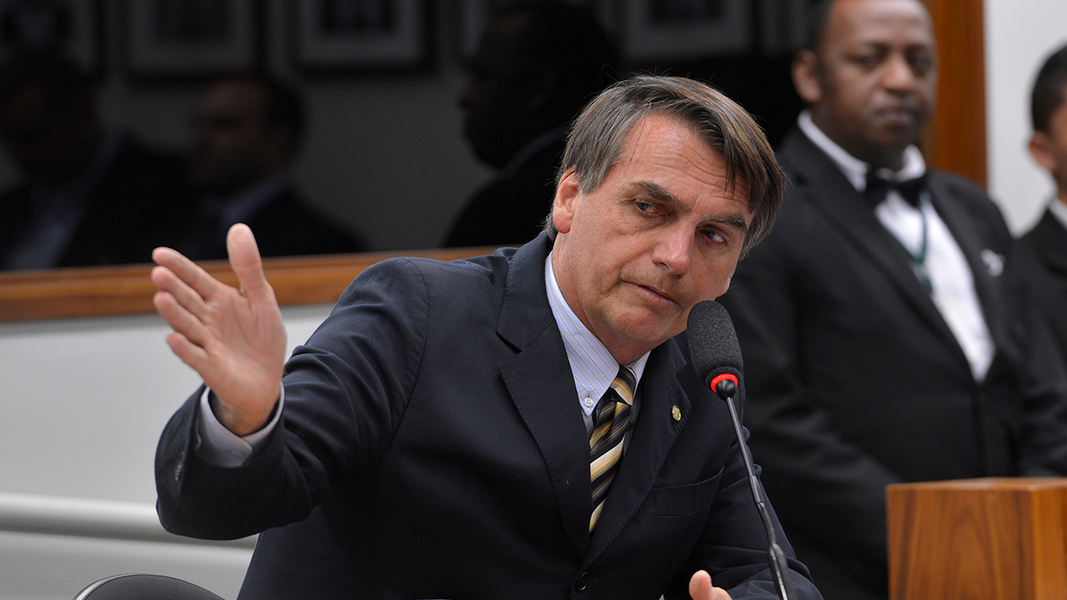 Simpatizante de Bolsonaro ameaça funcionária de comitê de Boulos com arma de fogo