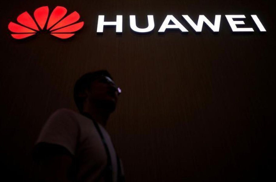 Empresa portuguesa negocia com Huawei para substituir Google
