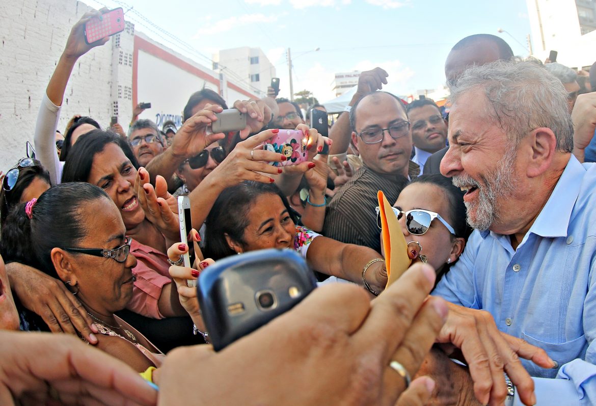 Lula tem o voto mais consolidado, mostra pesquisa CNT/MDA