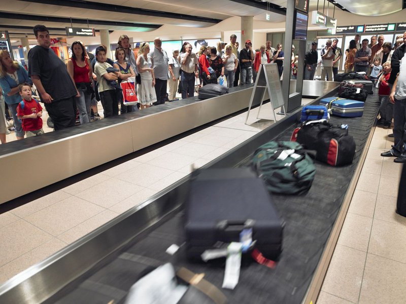 Senado aprova 100% de capital estrangeiro em aéreas e isenta bagagem