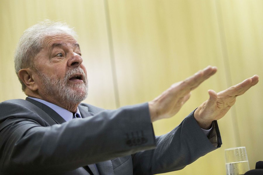Lula é contra o 'Fora Bolsonaro' neste momento